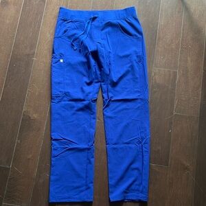 Figs Kade Cargo scrub pants